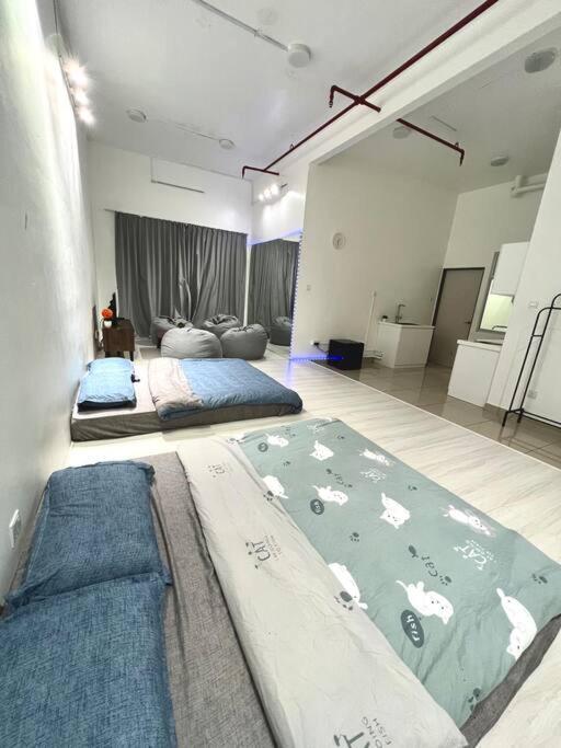 Pangsapuri A1501 Manhattan Austin 3queen Bed Netflix By *