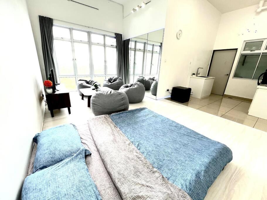 Pangsapuri A1501 Manhattan Austin 3queen Bed Netflix By Johor Bahru