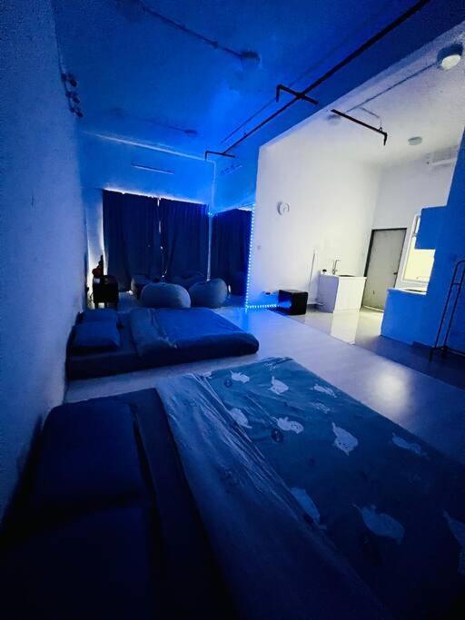A1501 Manhattan Austin 3queen Bed Netflix By